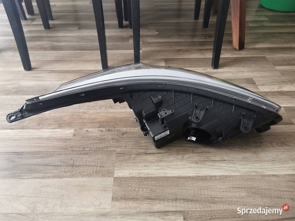 REFLEKTOR PRZEDNI LEWY KIA CEED II XENON LED