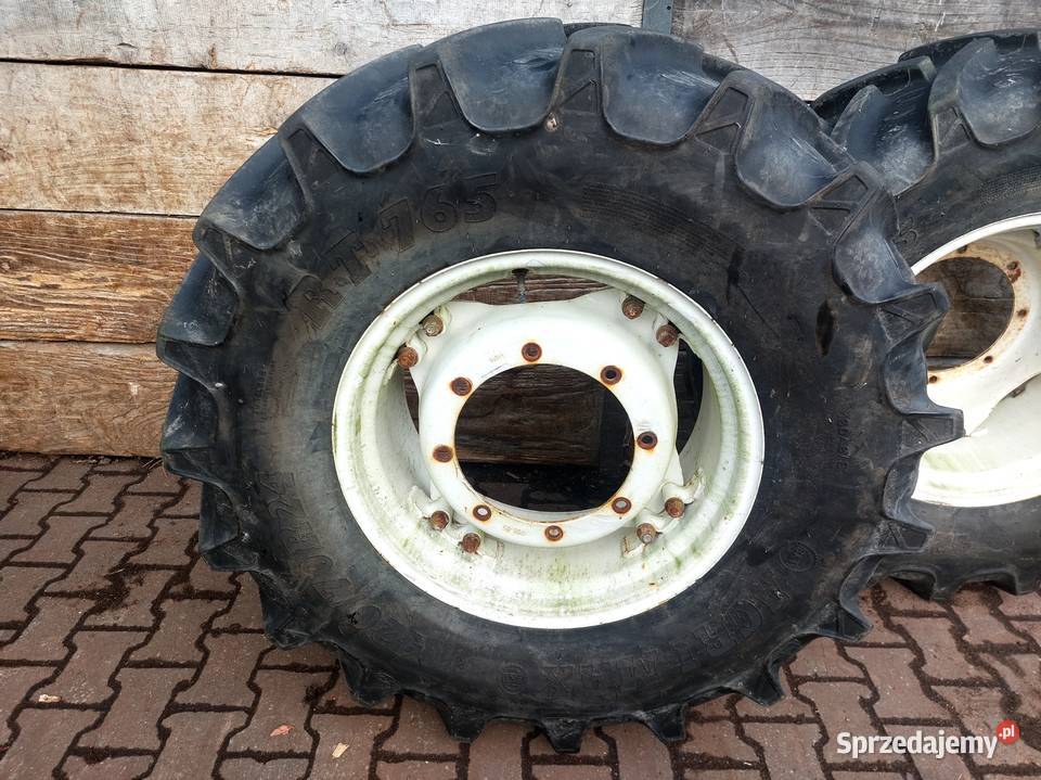 Nowe opony BKT z felgami holland case 42070 r24 Biłgoraj sprzedam