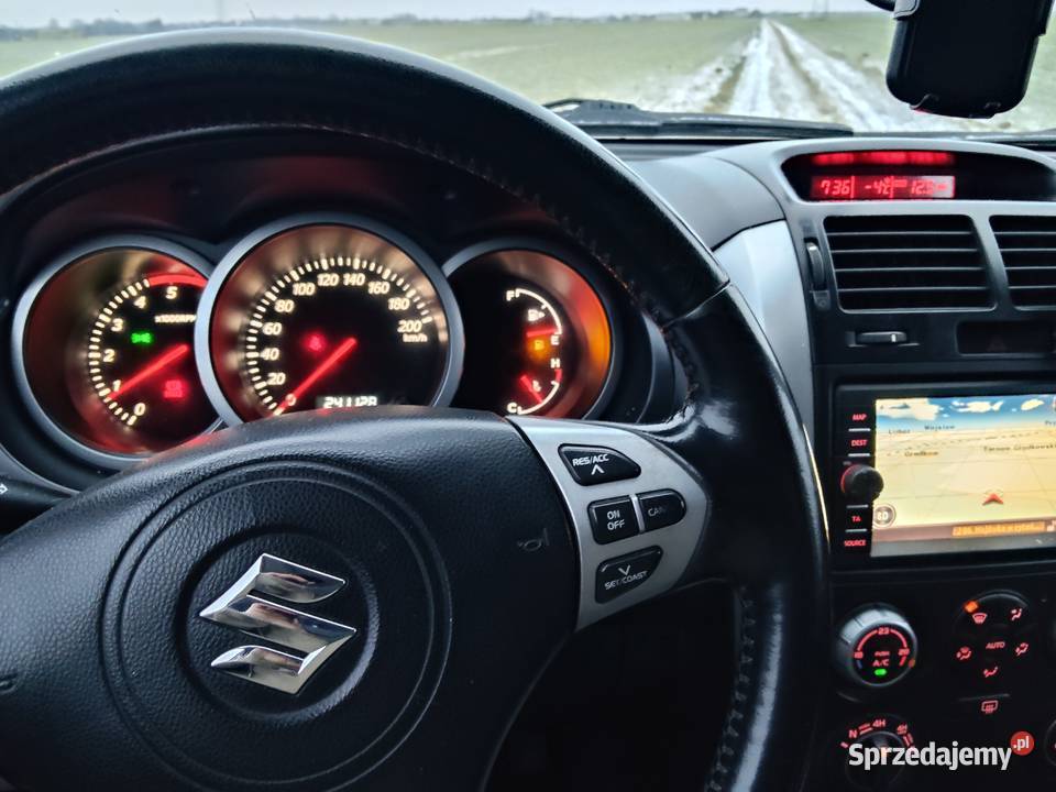 Sprzedam śliczną Suzuki grand vitare