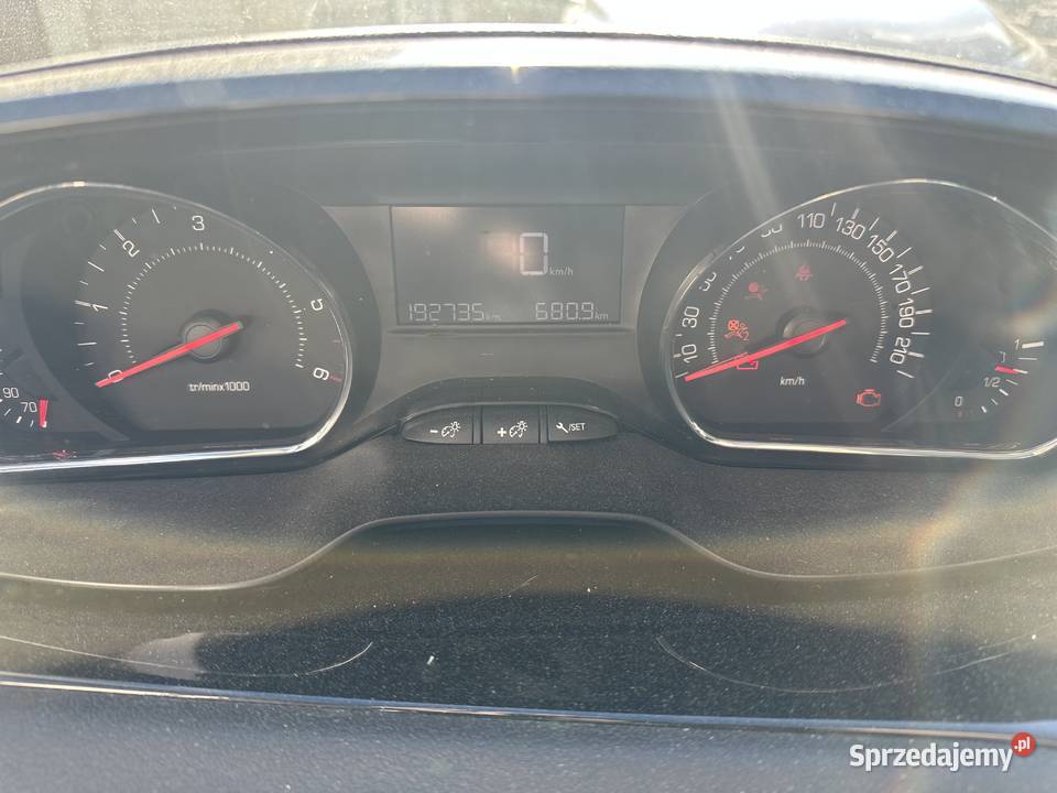 Peugeot 208 14 hdi 2013 osobowy 208 Ostrów Wielkopolski