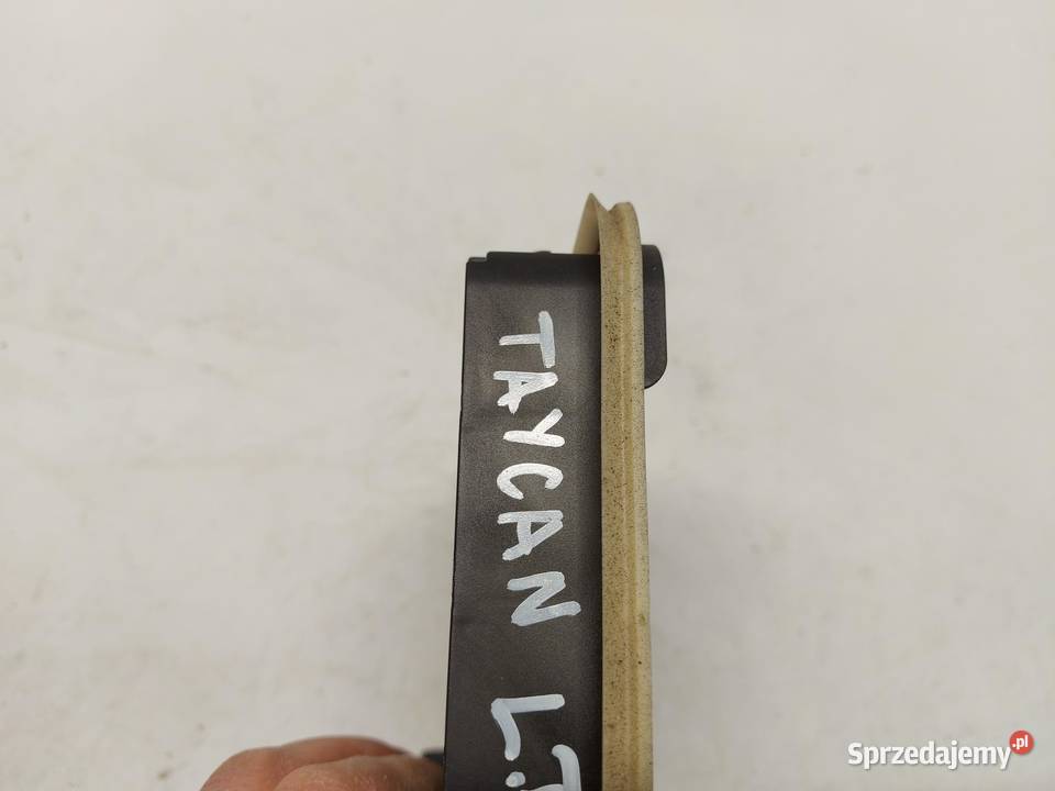 Porsche Taycan GTS 9J1 2023r Kratka wentylacyjna