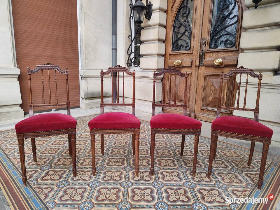 Francuskie krzesła do salonu