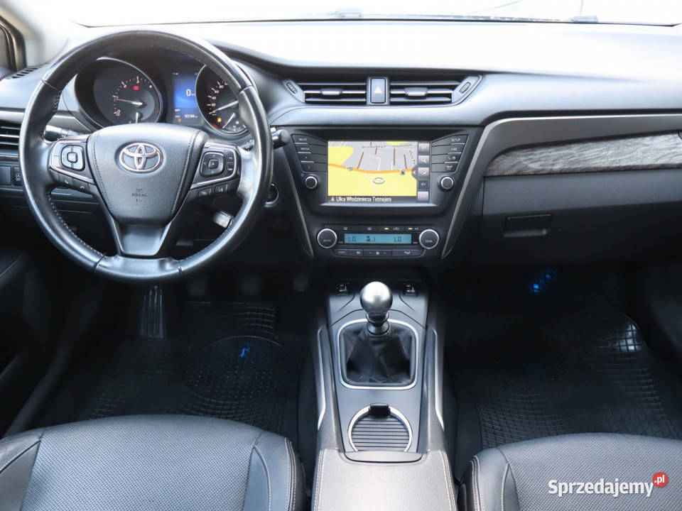 Toyota Avensis 20 D4D manualna Avensis śląskie Katowice