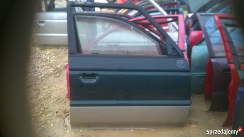 MITSUBISHI PAJERO 19951996 1998 DRZWI PRAWE