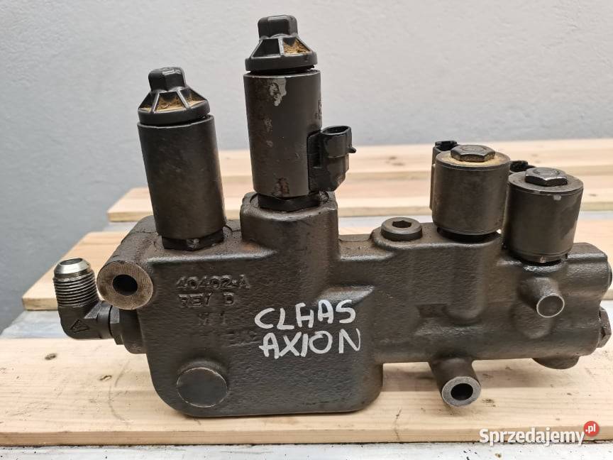 Claas Axion Blok zaworowy amortyzacji osi sprzedam