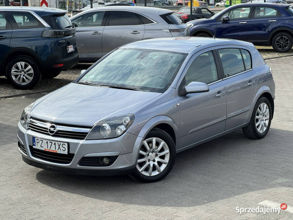 Opel Astra FILMAutomatBenzynaBiXenonNowy Rozrząd automatyczna Suchy Las