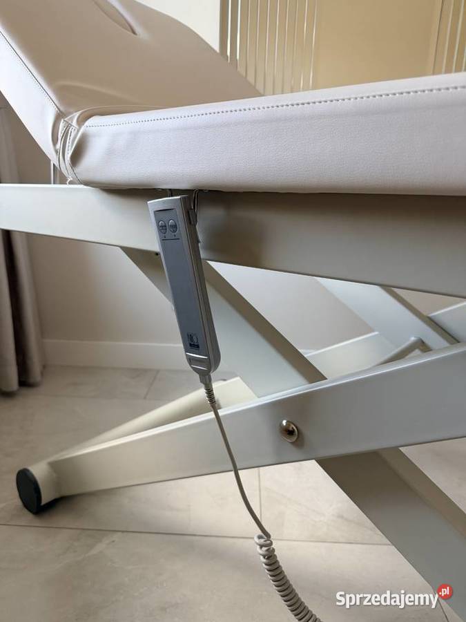 Łóżko kosmetyczne do masażu elektryczne