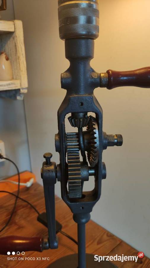 Lampa z ręcznej wiertarkipiękny prezent mazowieckie Warszawa