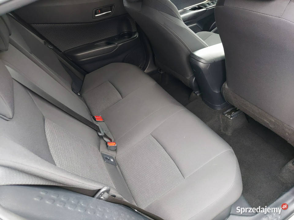 Toyota CHR 18 hybryd Business Edition wielofunkcyjna kierownica