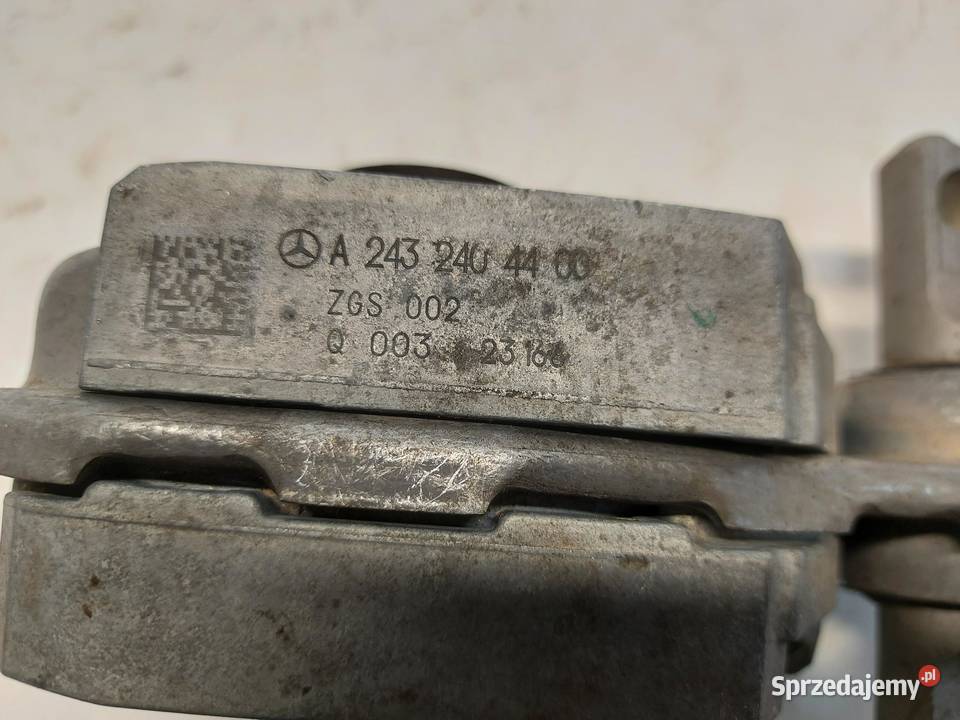 Mercedes EQA 250 W243 ŁAPA PODUSZKA SILNIKA sprzedam