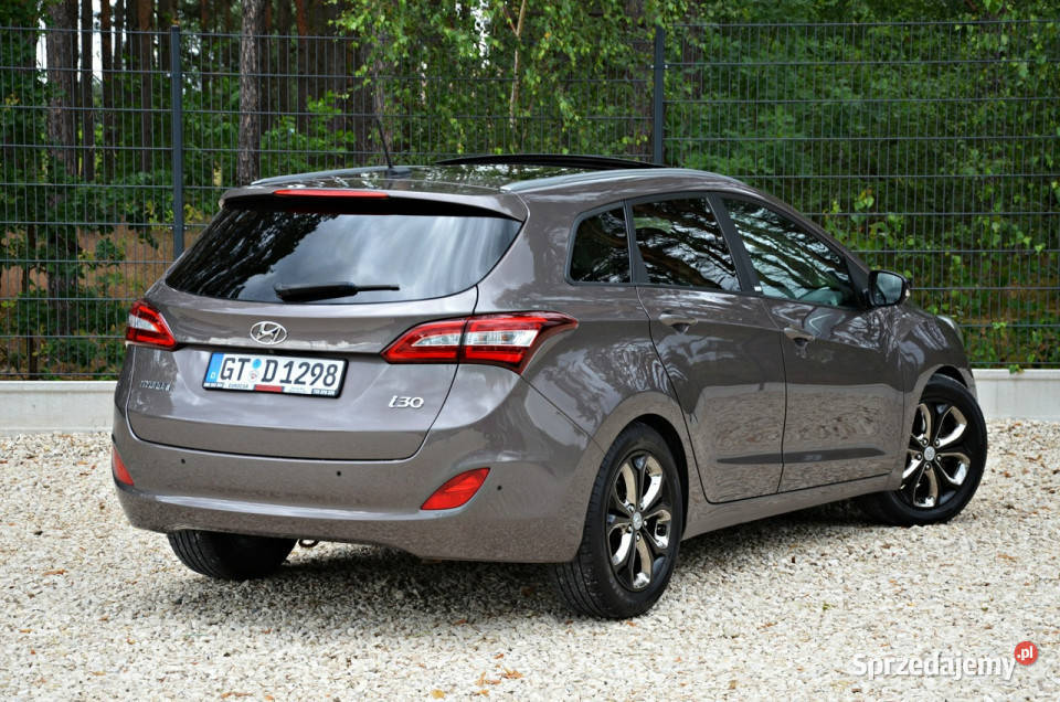 Hyundai i30 16 CRDI 110 Kamera Panorama Rok produkcji 2015 i30