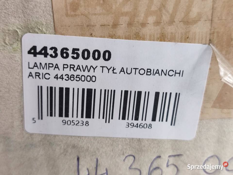 LAMPA PRAWY TYŁ AUTOBIANCHI Y10 19851996 NOWA