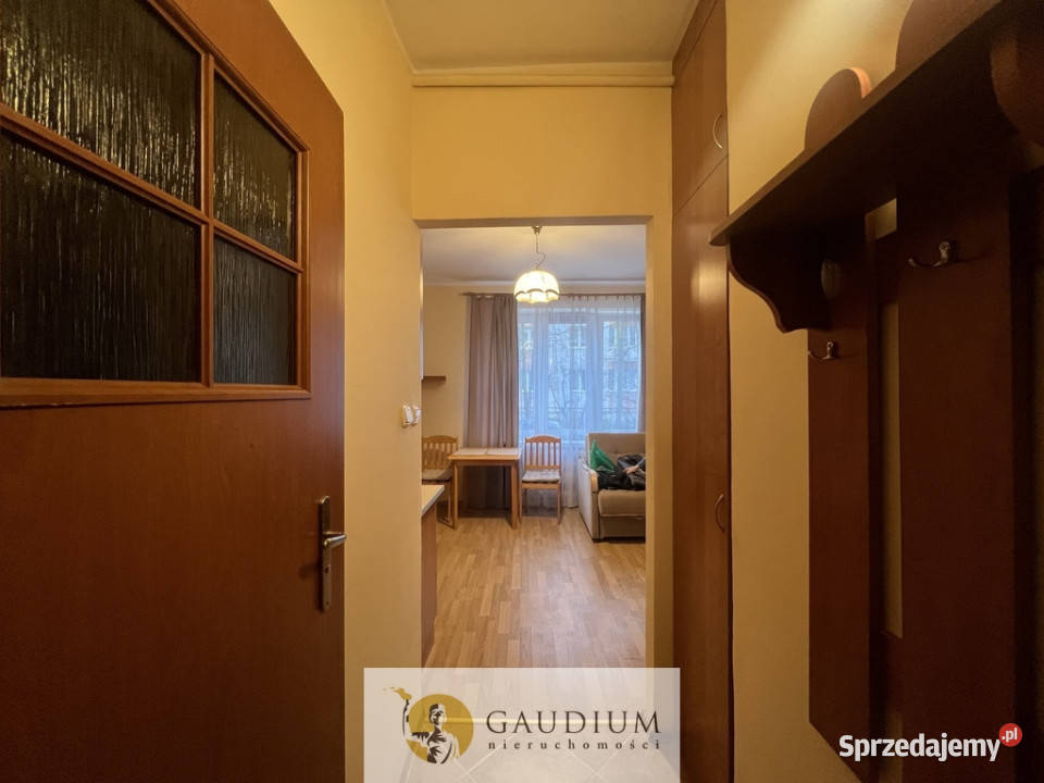 Przytulna kawalerka z parkingiem Przymorze Małe Wynajem Gdańsk sprzedam