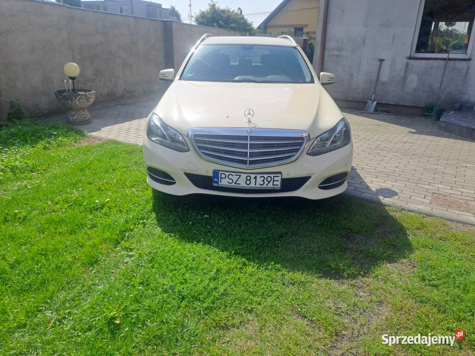 Mercedes E220 Bluetec T Model 9Gtronic Rok produkcji 2016