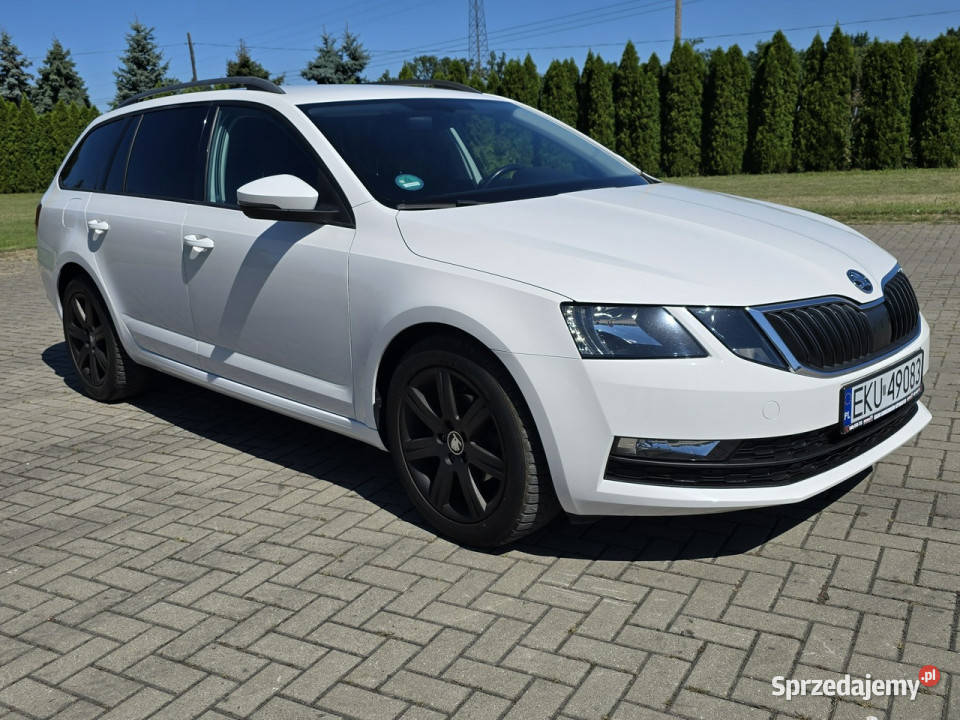 koda Octavia 16tdi AutomatDSGNaviLedyKlimatr 2 gniazdo AUX Octavia łódzkie Kutno