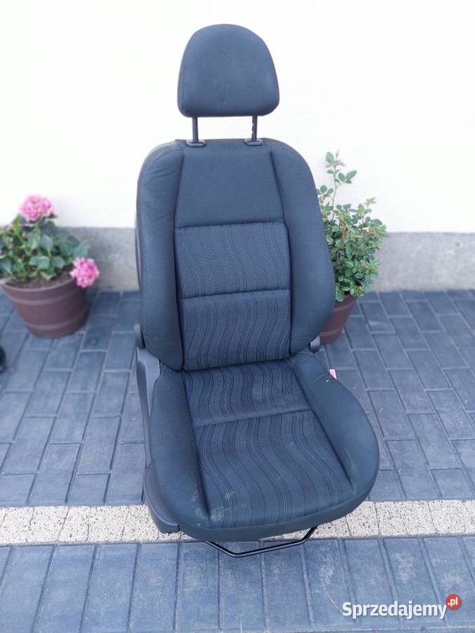 Fotel pasażera prawy przód Peugeot 207 3D Części samochodowe Przyborów