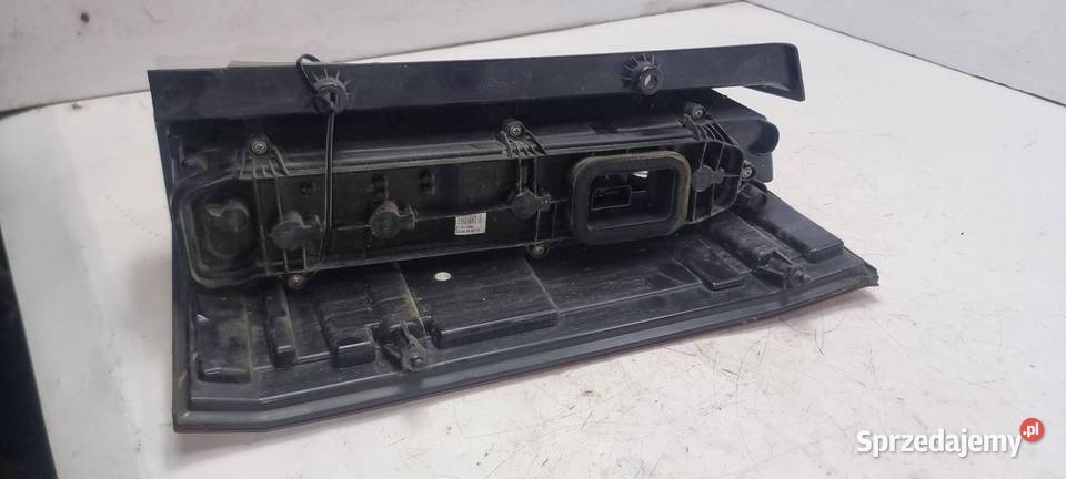 LAMPA LEWA TYŁ VOLKSWAGEN CRAFTER II 7C osobowe Pozostałe Lipno