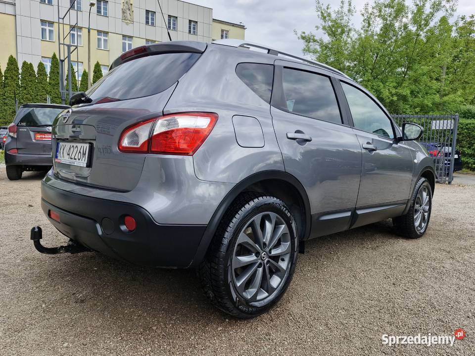 16 benz 117 GPS panorama kamera serw ASO lakier elektryczne szyby Qashqai sprzedam