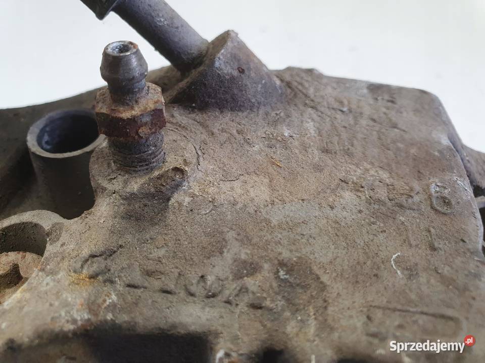 Volvo V40 II PRZEDNI ZACISK HAMULCOWY prawy lubelskie Chełm