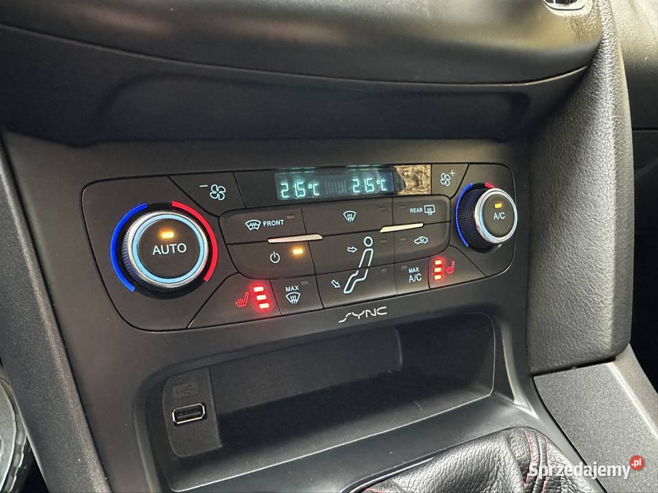 Ford Focus Oryginalny STLine 15 Ecoboost Piękny benzyna Wisła Mała