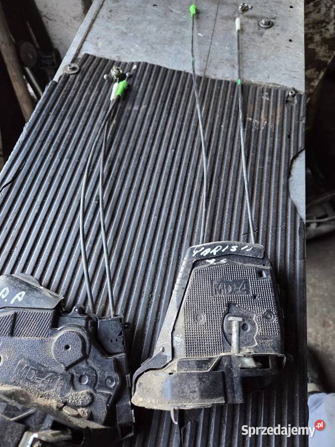 Zamki Toyota Yaris 2 prawy przód prawy tył osobowe Karoseria Łagów