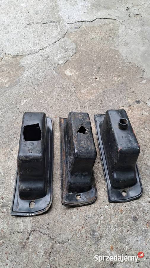 Obudowa osłona kierunkowskazu lewa Fiat 125p osobowe Oświetlenie Leszno