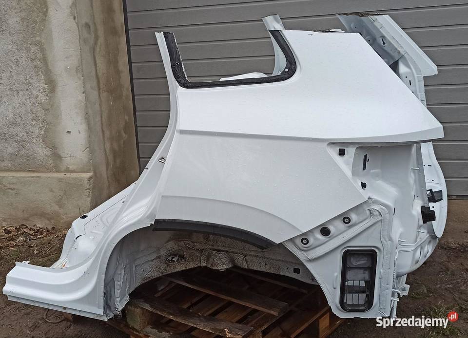 SKODA KAROQ SKODA KAROQ ĆWIARTKA BŁOTNIK LEWY dolnośląskie