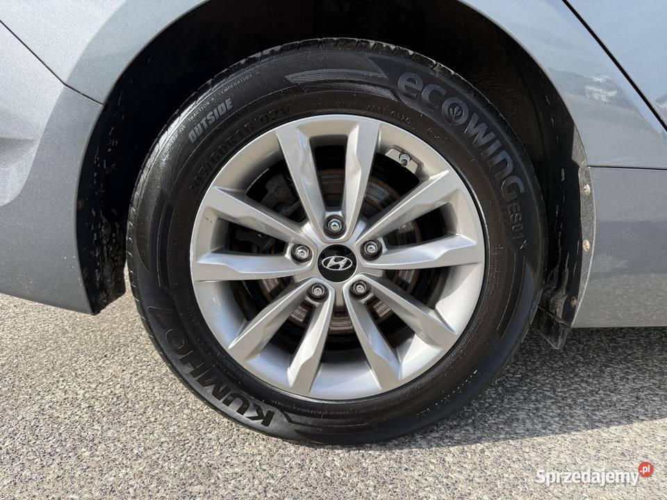 Hyundai i40 16 BENZYNA Klimatronik Nawigacja autoalarm