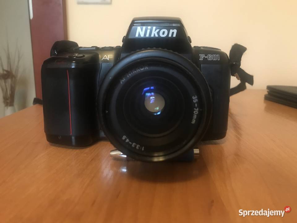 Lustrzanka Nikon F601 AF
