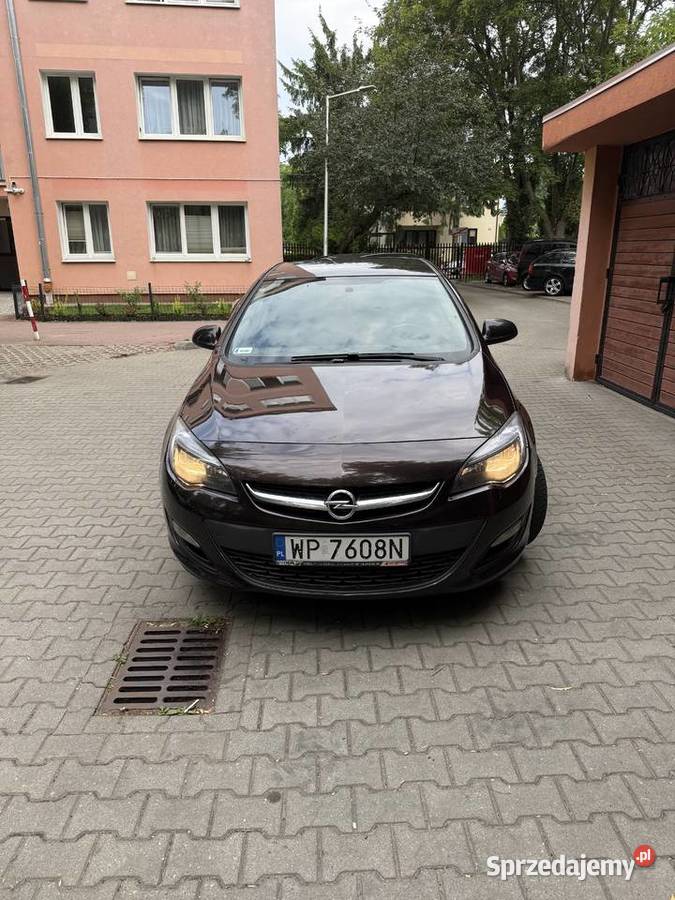 Opel astra 2015 14 turbo z gazem
