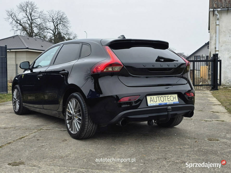 Volvo V40 ledRDesignBezwypadkowy II 2012 Białogard