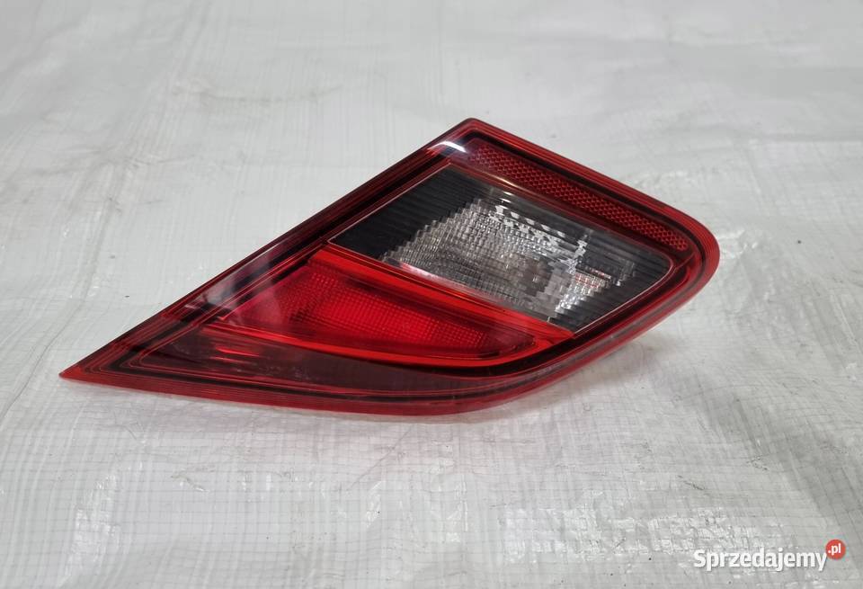 OPEL CORSA E LAMPA PRAWY TYŁ PRAWA TYLNA Lampy przednie sprzedam