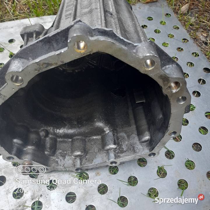 AUDI OBUDOWA SKRZYNI 01X301211tylna