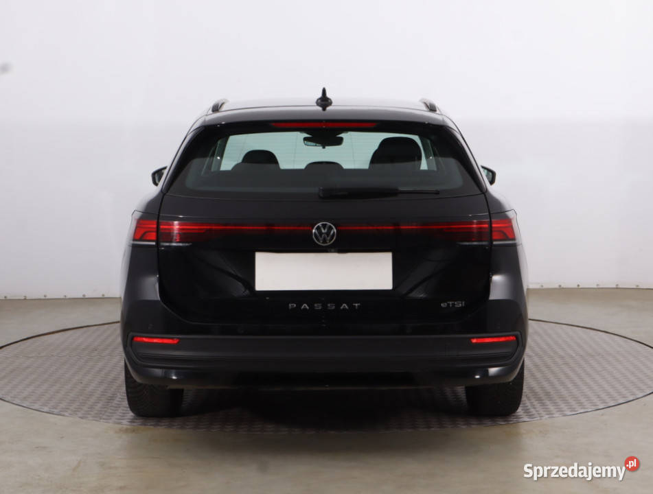 VW Passat 15 eTSI ACT automatyczna Piaseczno