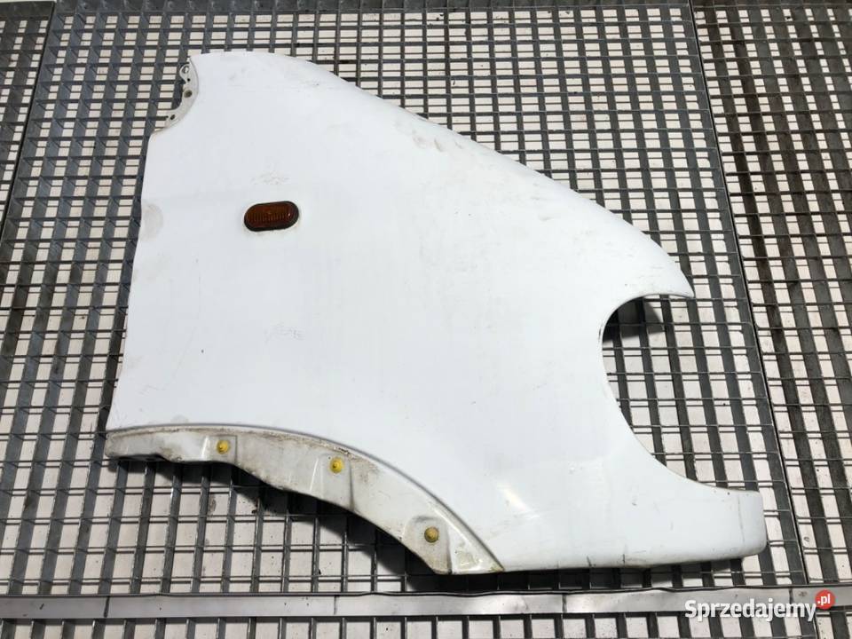 BŁOTNIK PRAWY PRZÓD RENAULT MASTER II Hatchback