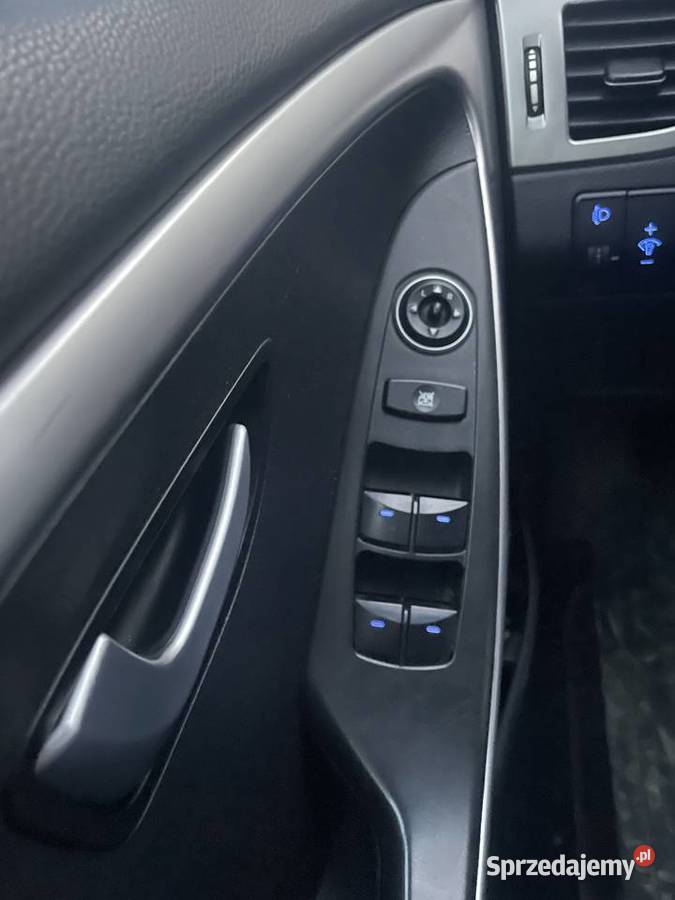 Hyundai i30 16 benzyna 135 Kombi