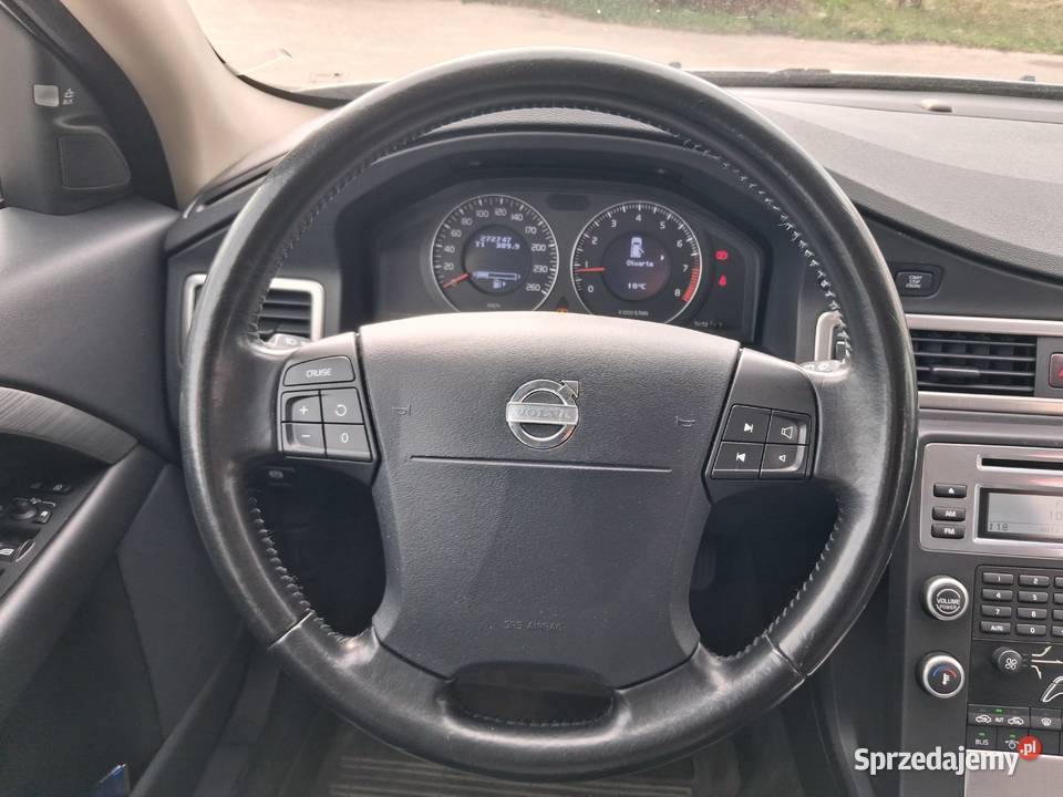 Volvo V70 20i 140 Stan benzyna Mrągowo