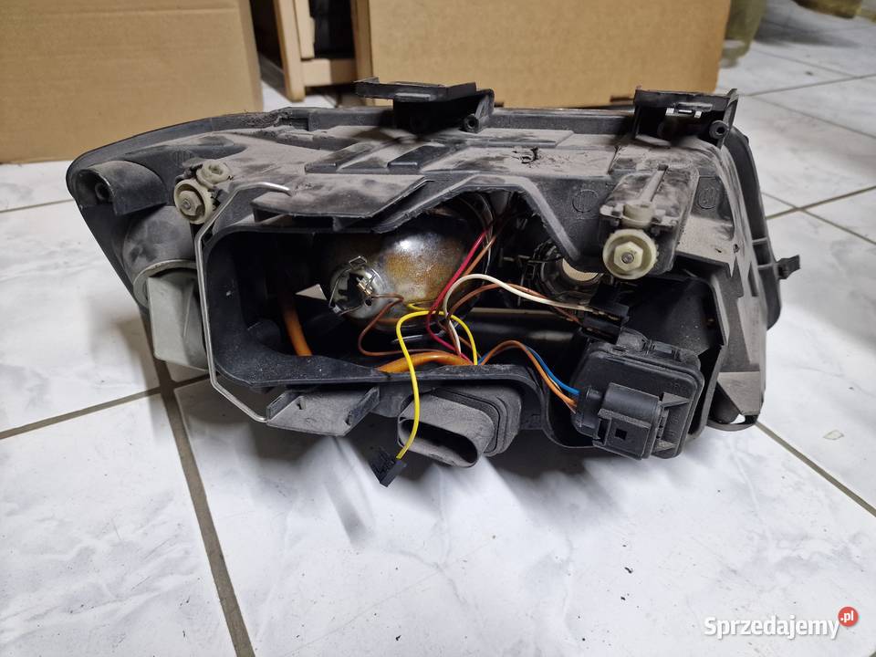 Lampy przód audi a6 c5 98 osobowe Skoczów