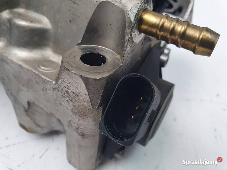 LISTWA WTRYSKOWA VW Golf V 16 FSI GK00266 Motoryzacja