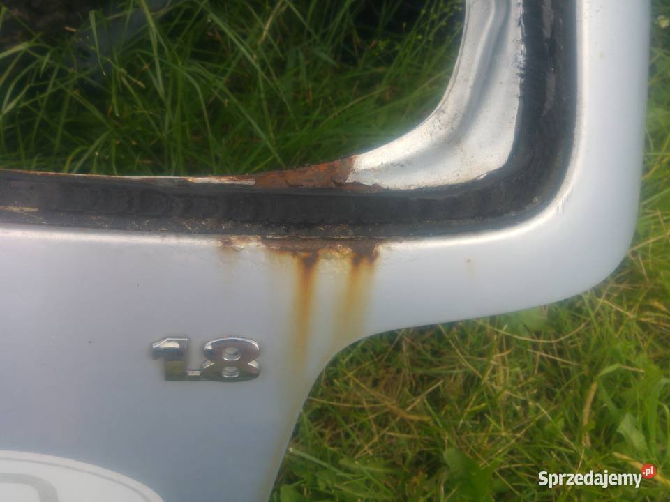 PASSAT B5 klapa tył kombi Rok produkcji 1997 Dębno