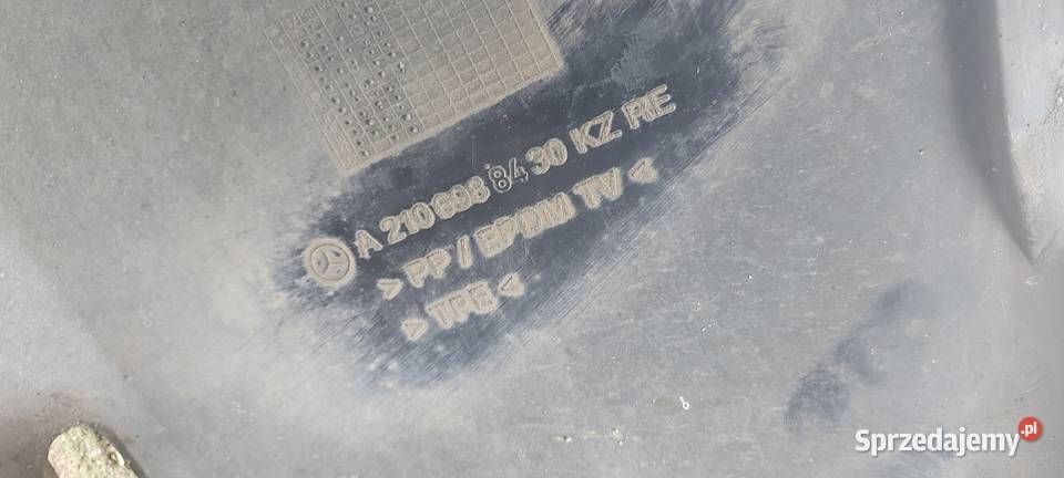 Nadkole prawe mercedes w210 lift 2106988430 Rok produkcji 1999 Części samochodowe Zbąszyń