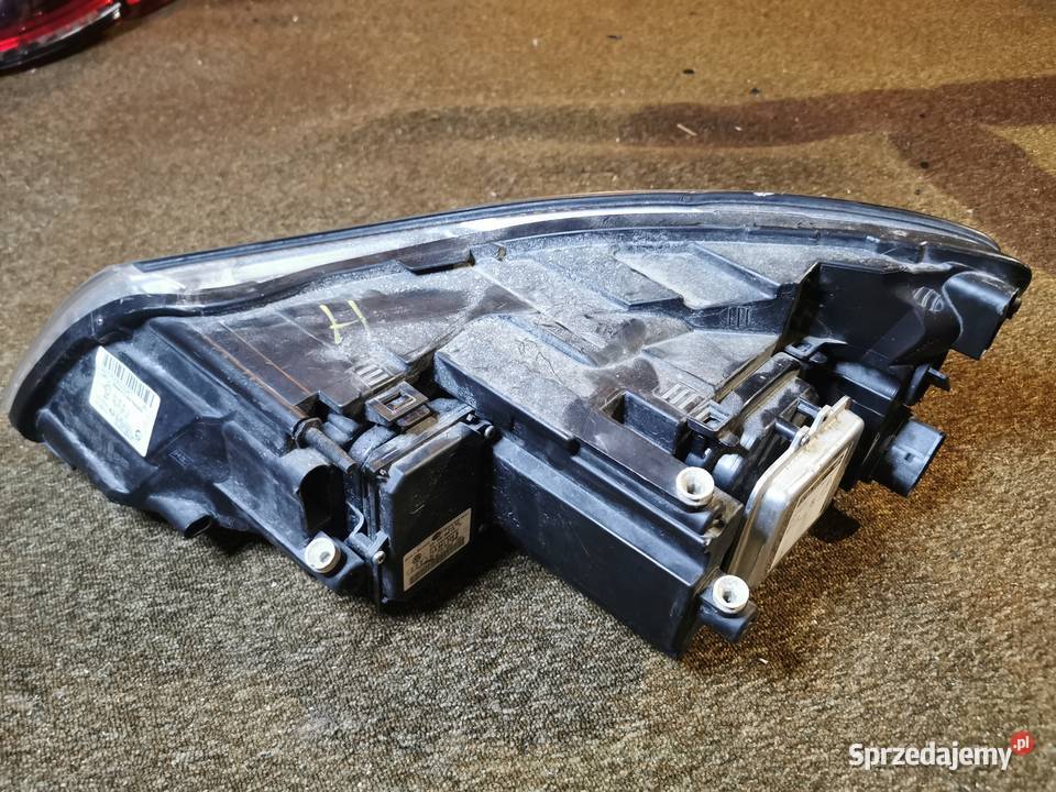 OCTAVIA II RS LAMPA PRZÓD PRAWA XENON 1Z1941019G Pielgrzymka
