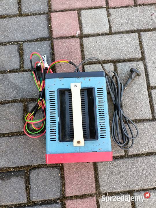 Prostownik ruski 12 v 10 ah Motoryzacja Dąbrowa Górnicza