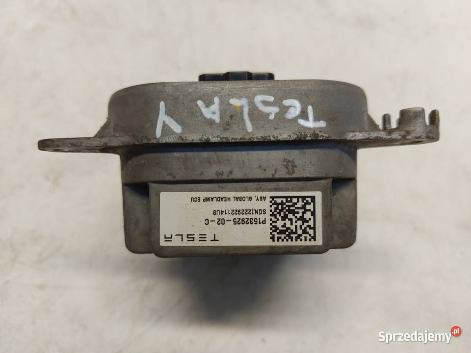 TESLA MODEL Y 2023r Przetwornica lampy przód