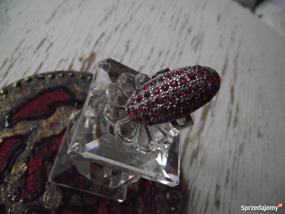 RUBINOWY PIERŚCIEŃ śr 18mm Piła