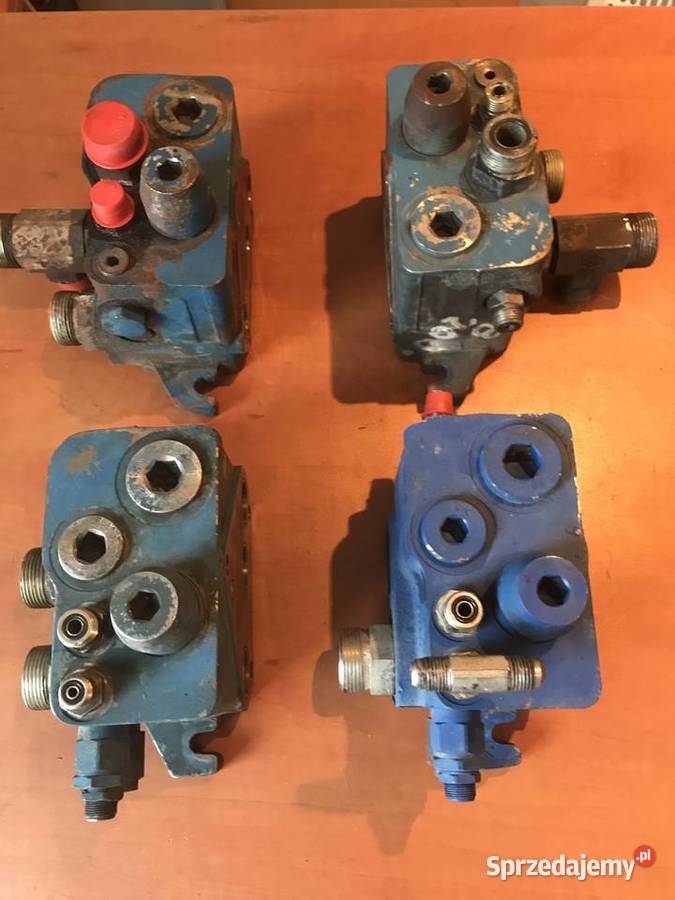 Sekcja główna rozdzielacza Rexroth Case 580 SR