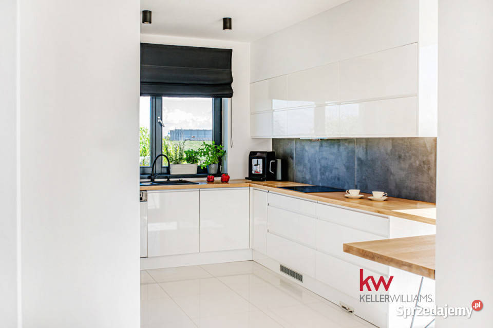 Dom wolnostojący 300m2 Mrowino