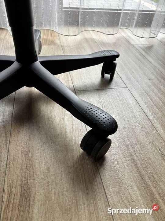 Kinnarps Plus 8000 Synchrone ergonomiczny fotel Warszawa