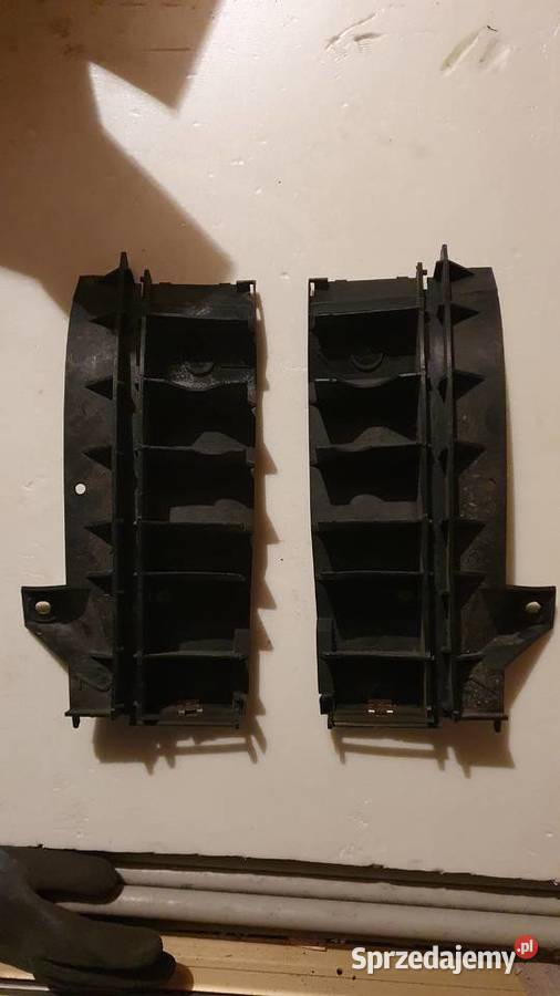 ŚLIZG ZDERZAKA TYŁ AUDI A3 8L 8l0807378e osobowe Mikołów