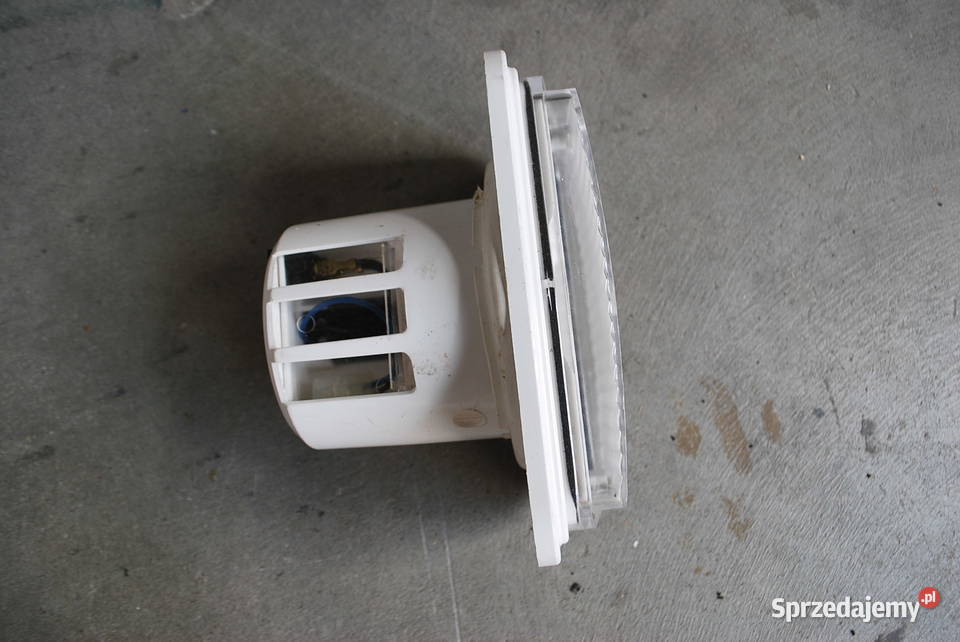 LAMPKA ZEWNĘTRZNA 220V DRZWI DO KEMPINGUKAMPERA Kempingowe mazowieckie Grzebowilk